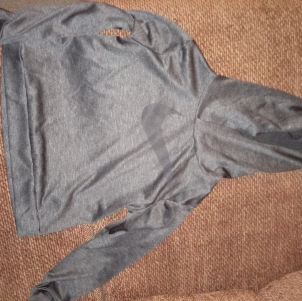 2t thin nike shirt